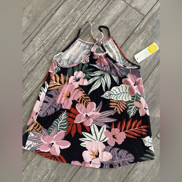 Perfect for back to school 4 piece shirt set!  3 of the 4 have never been worn! - Picture 7 of 12